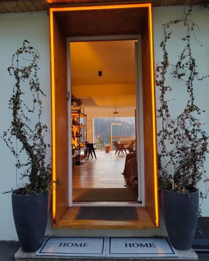 Shard Boutique Hotel-Adult Only Brașov Exterior foto