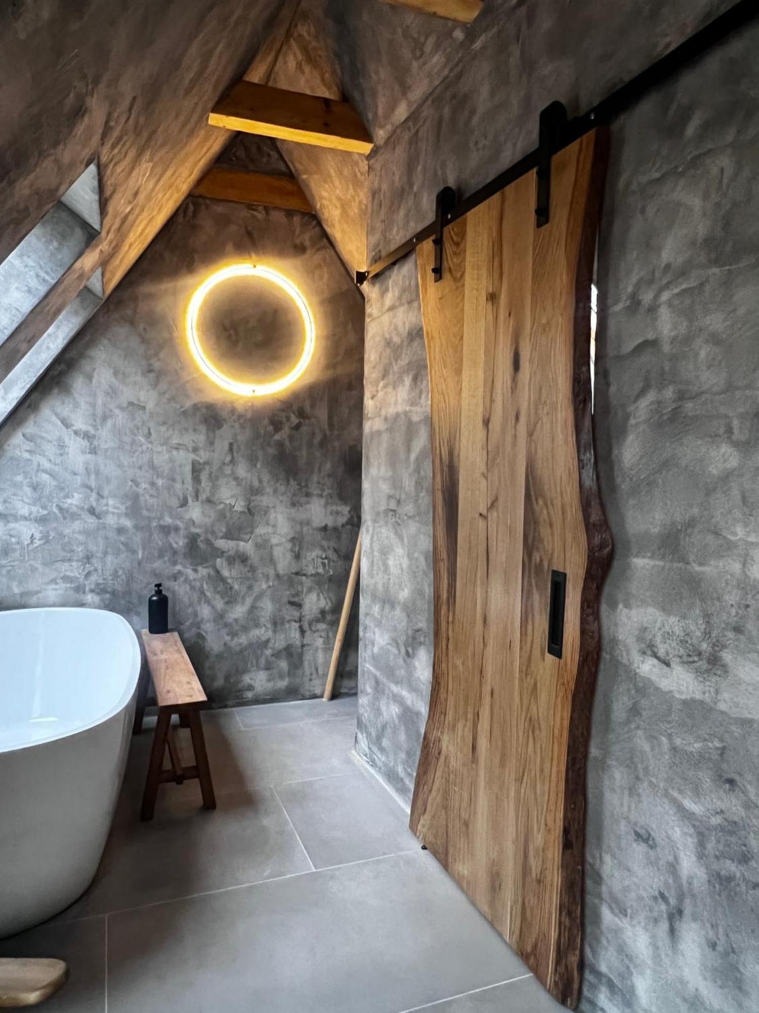 Shard Boutique Hotel-Adult Only Brașov Exterior foto