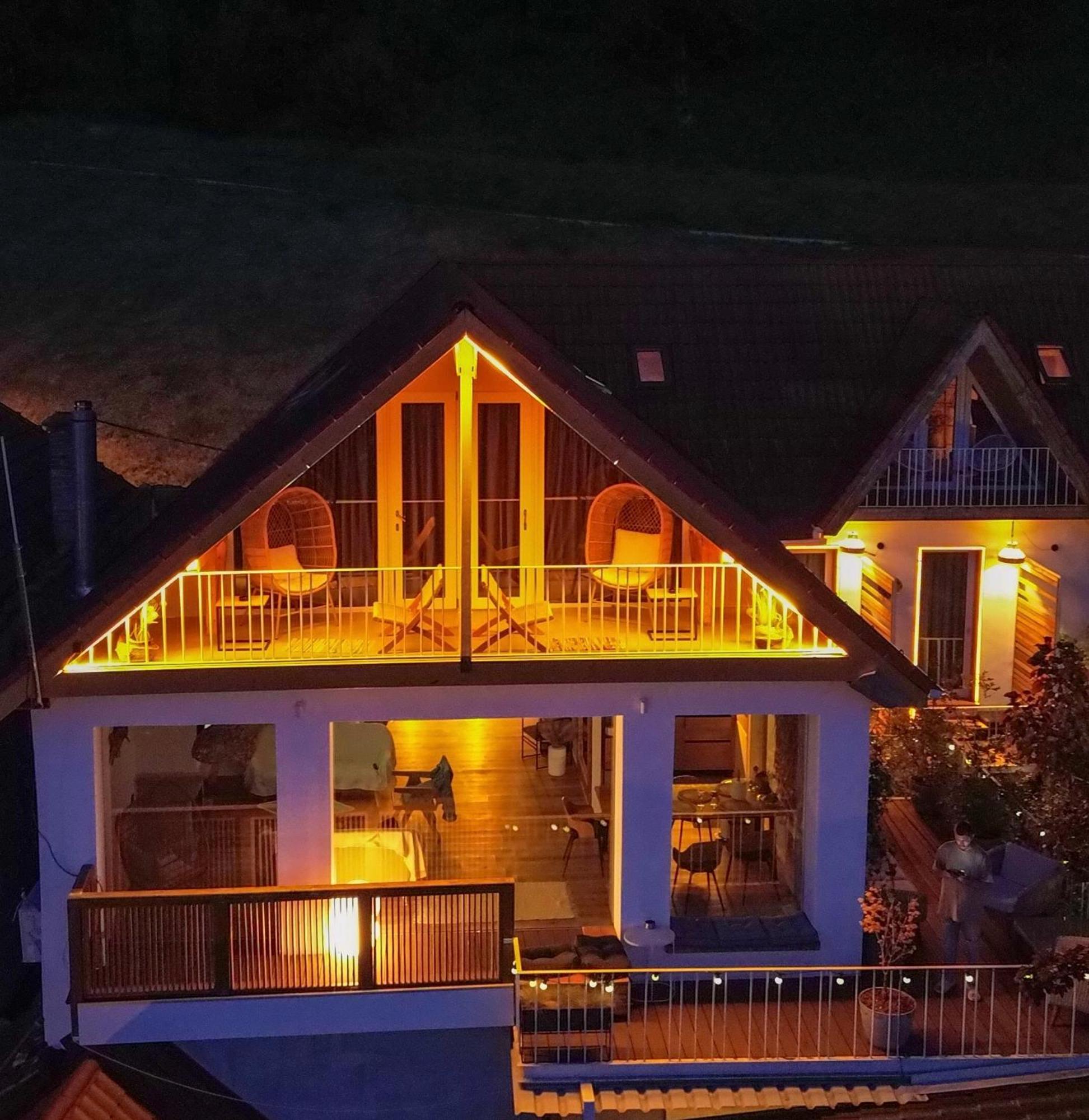 Shard Boutique Hotel-Adult Only Brașov Exterior foto