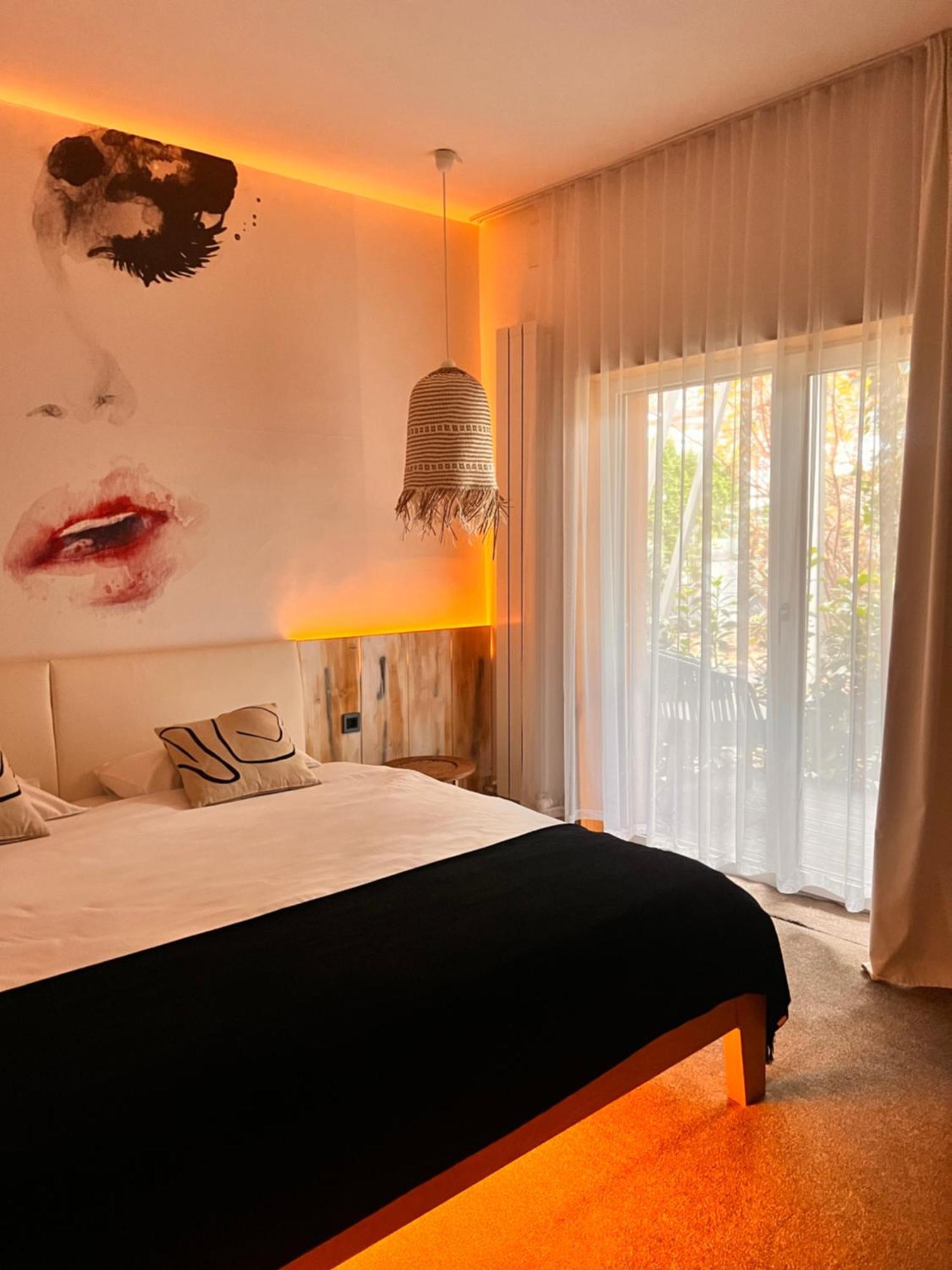 Shard Boutique Hotel-Adult Only Brașov Exterior foto
